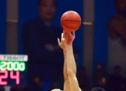 开云体育中国官网-包含热那亚硬战平局，保住不败金身的词条