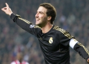 开云体育官网-绿茵场上的双重奏鸣，西甲德比硝烟未散，英格兰补时绝杀点燃欧战之夜