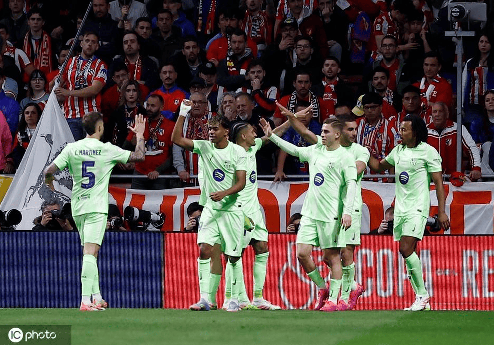 关于巴萨横扫摩洛哥,费兰·托雷斯送出助攻的信息 关于巴萨横扫摩洛哥,费兰·托雷斯送出助攻的信息