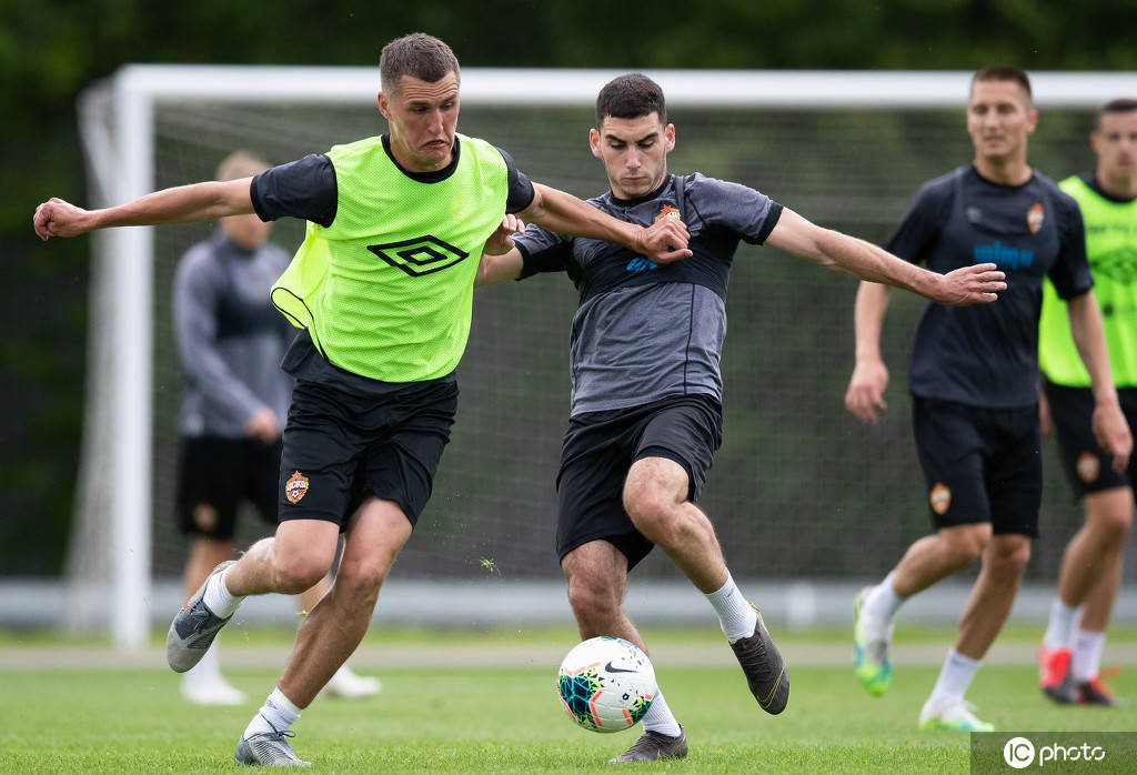 俄罗斯篮球超级联赛:莫斯科中央陆军队握手决赛的简单介绍 俄罗斯篮球超级联赛:莫斯科中央陆军队握手决赛的简单介绍