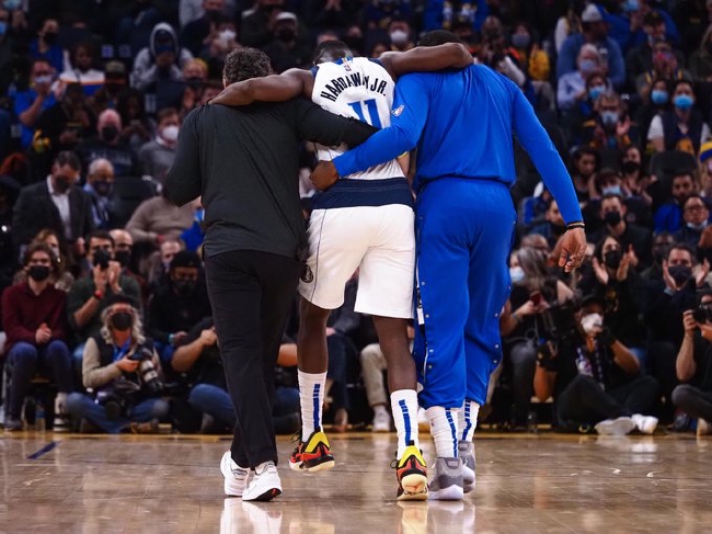 开拓者队球员因伤休战一段时间 开拓者队球员因伤休战一段时间