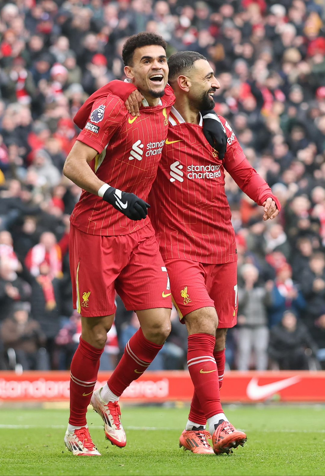 关于萨拉赫梅开二度，切尔西客场不敌利物浦！的信息