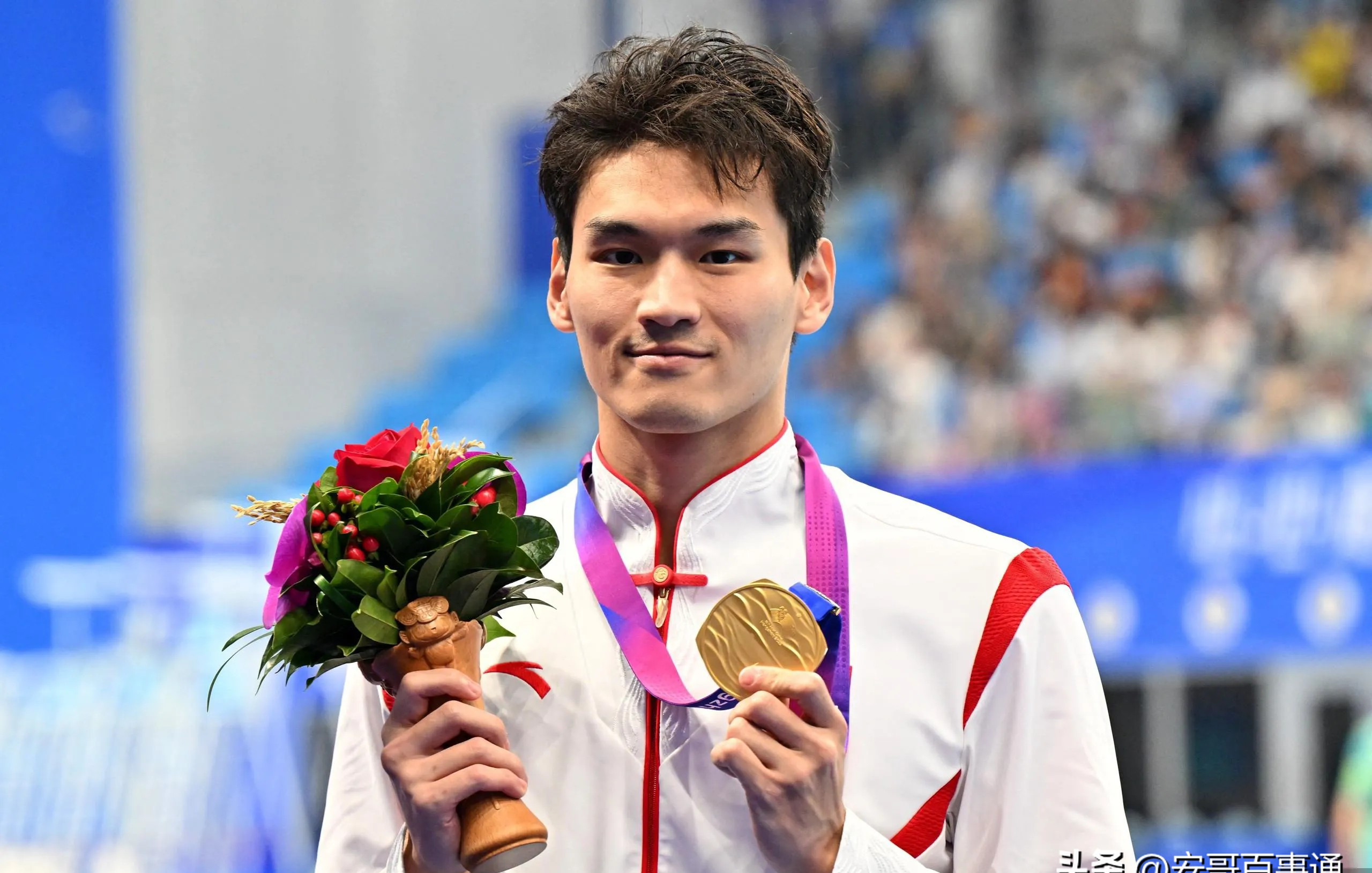 游泳冠军备战全国赛,志在夺得金牌 游泳冠军备战全国赛,志在夺得金牌