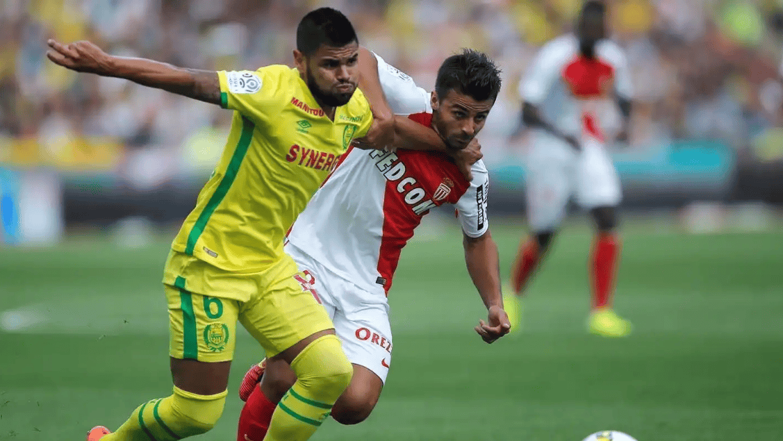 里尔队在客场比赛中展现出优异表现 里尔队在客场比赛中展现出优异表现