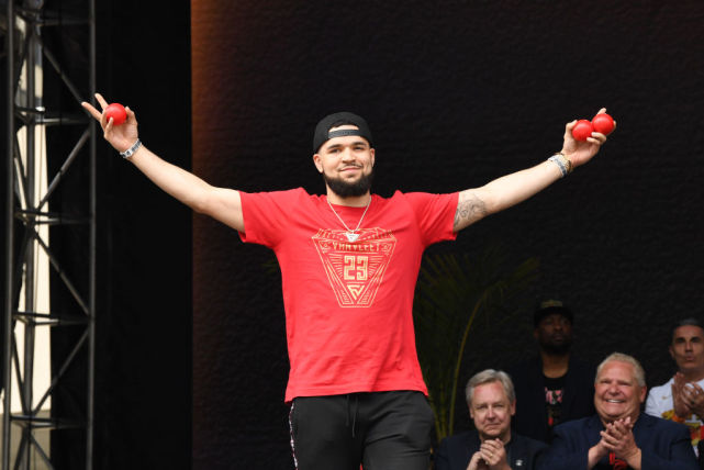 山西队轻取马刺，范弗利特高光表现