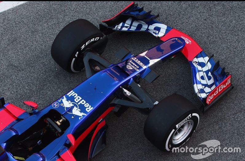 红牛二队轻取威廉姆斯，塞恩斯带队取胜