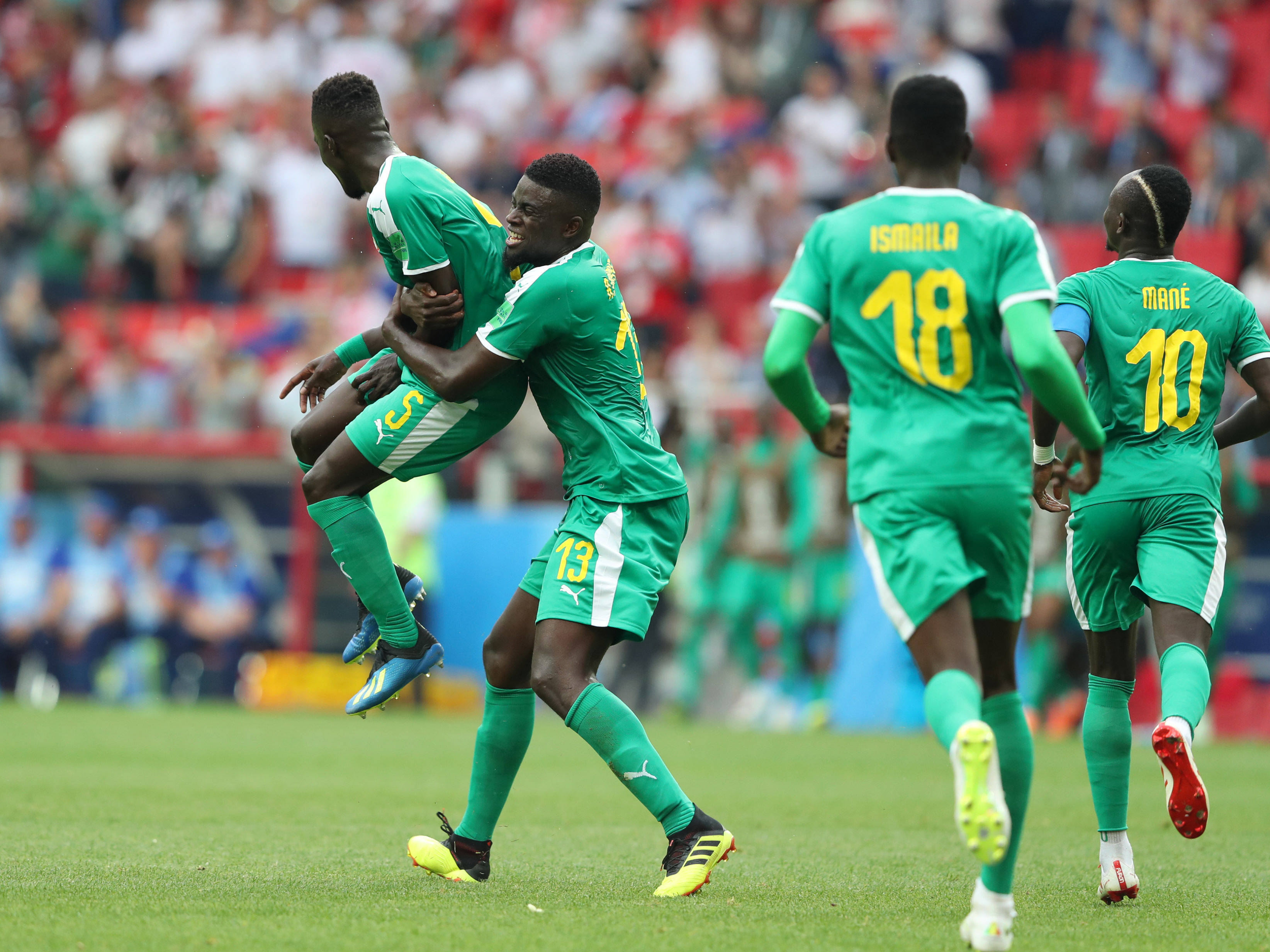 关于塞内加尔爆冷荷兰，莫德里奇打破历史纪录的信息