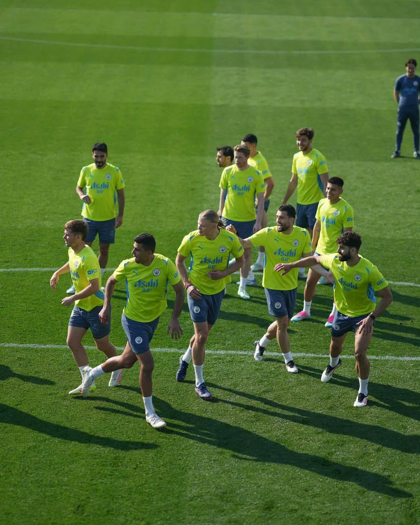 曼城鏖战日本,罗德里点燃赛场的简单介绍 曼城鏖战日本,罗德里点燃赛场的简单介绍