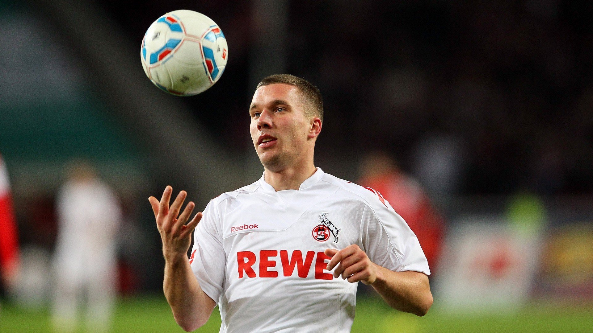 世界排名争夺战焦点战,威尔士强势晋级马德里竞技