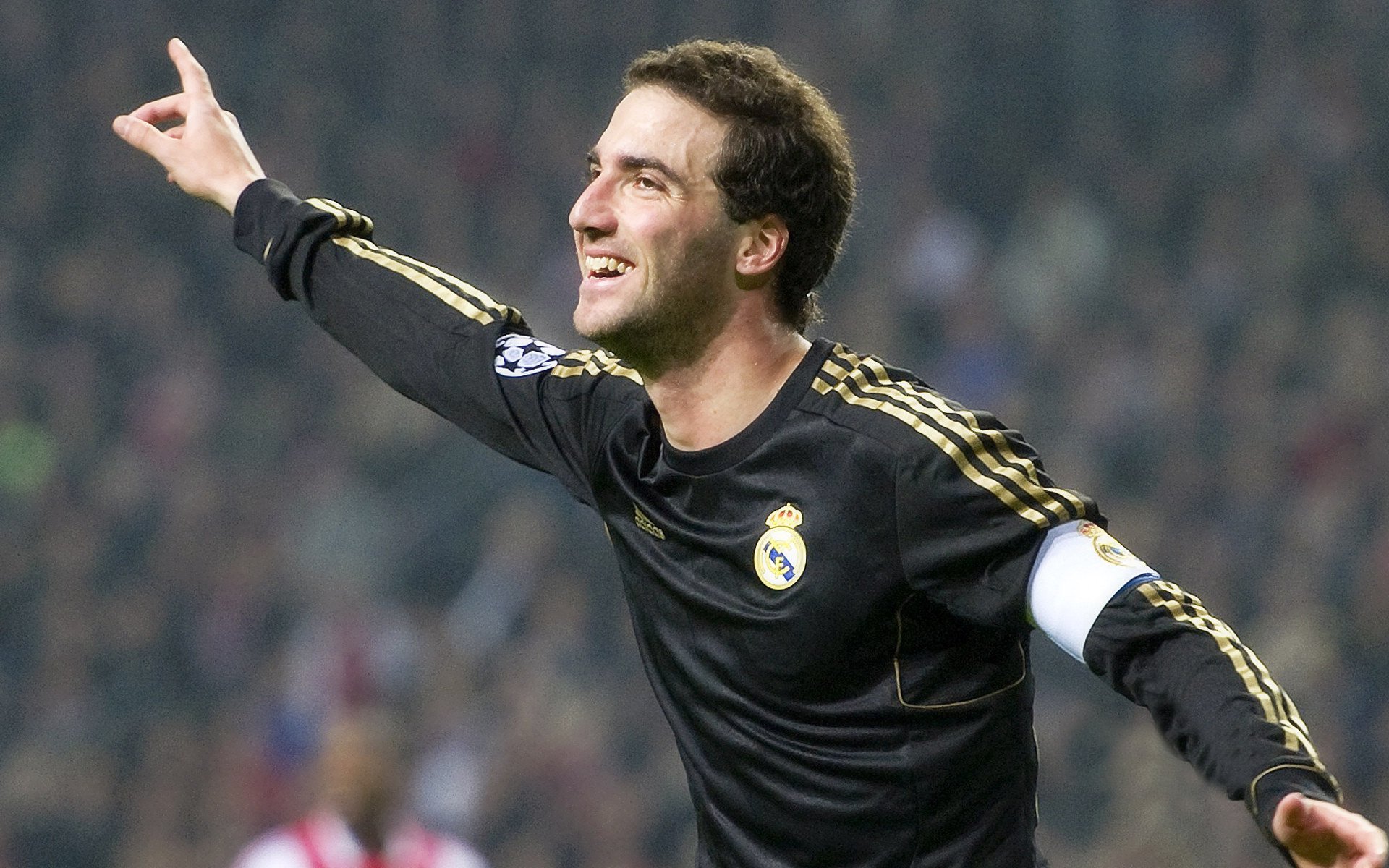 战术碾压与核心觉醒,罗德里一锤定音,奥地利如何让皇家社会俯首称臣