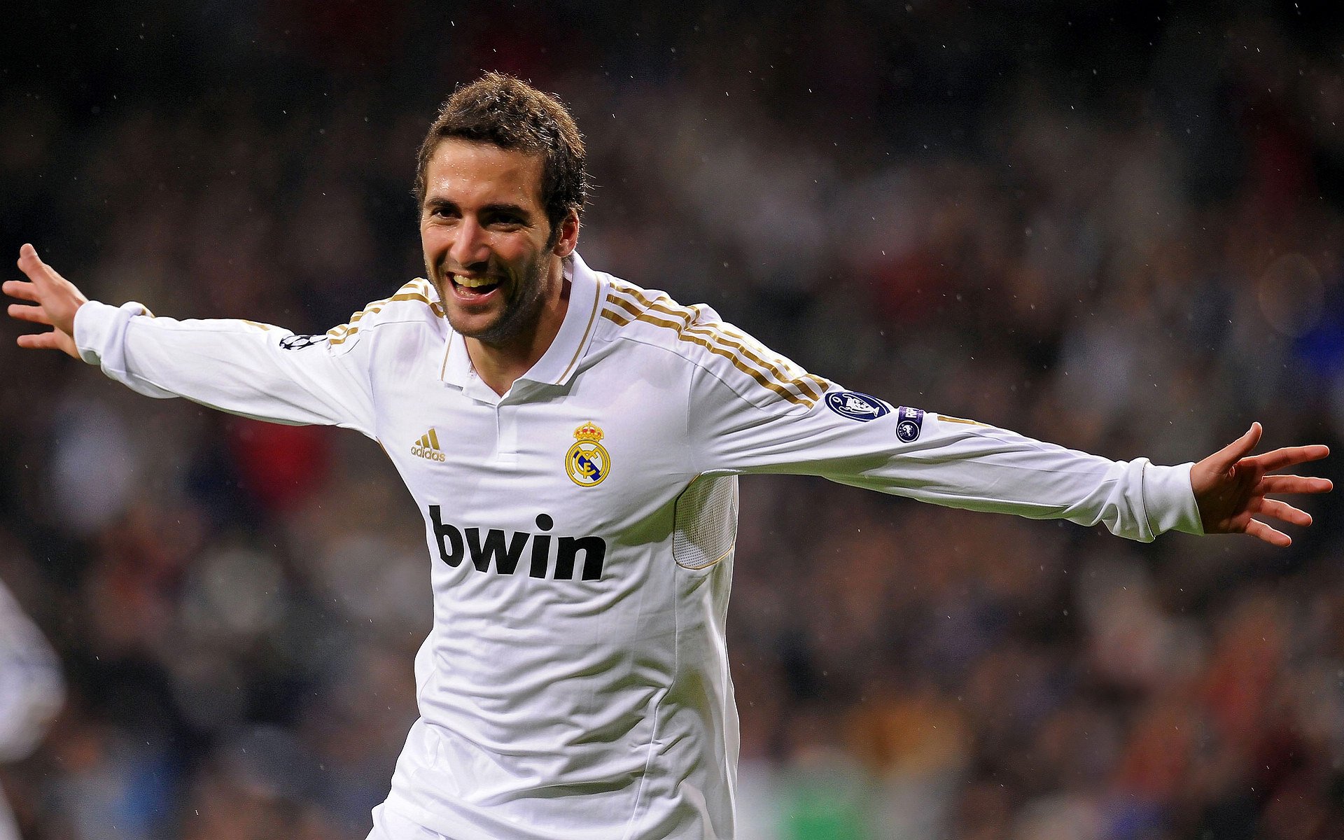 欧冠半决赛焦点战，热火强压辽宁队？当跨界想象碰撞体育激情